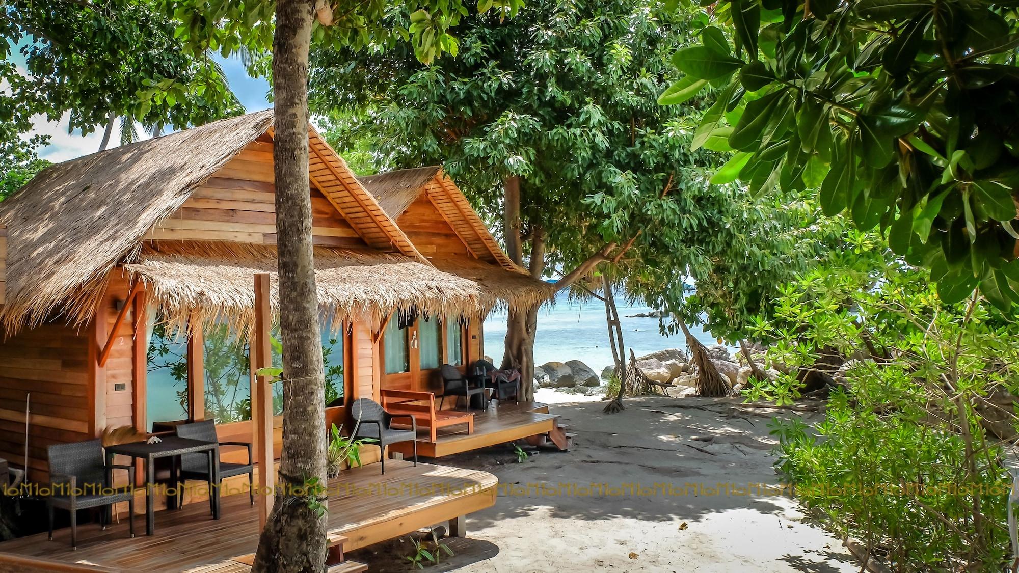 Ten Moons Lipe Resort Exterior foto