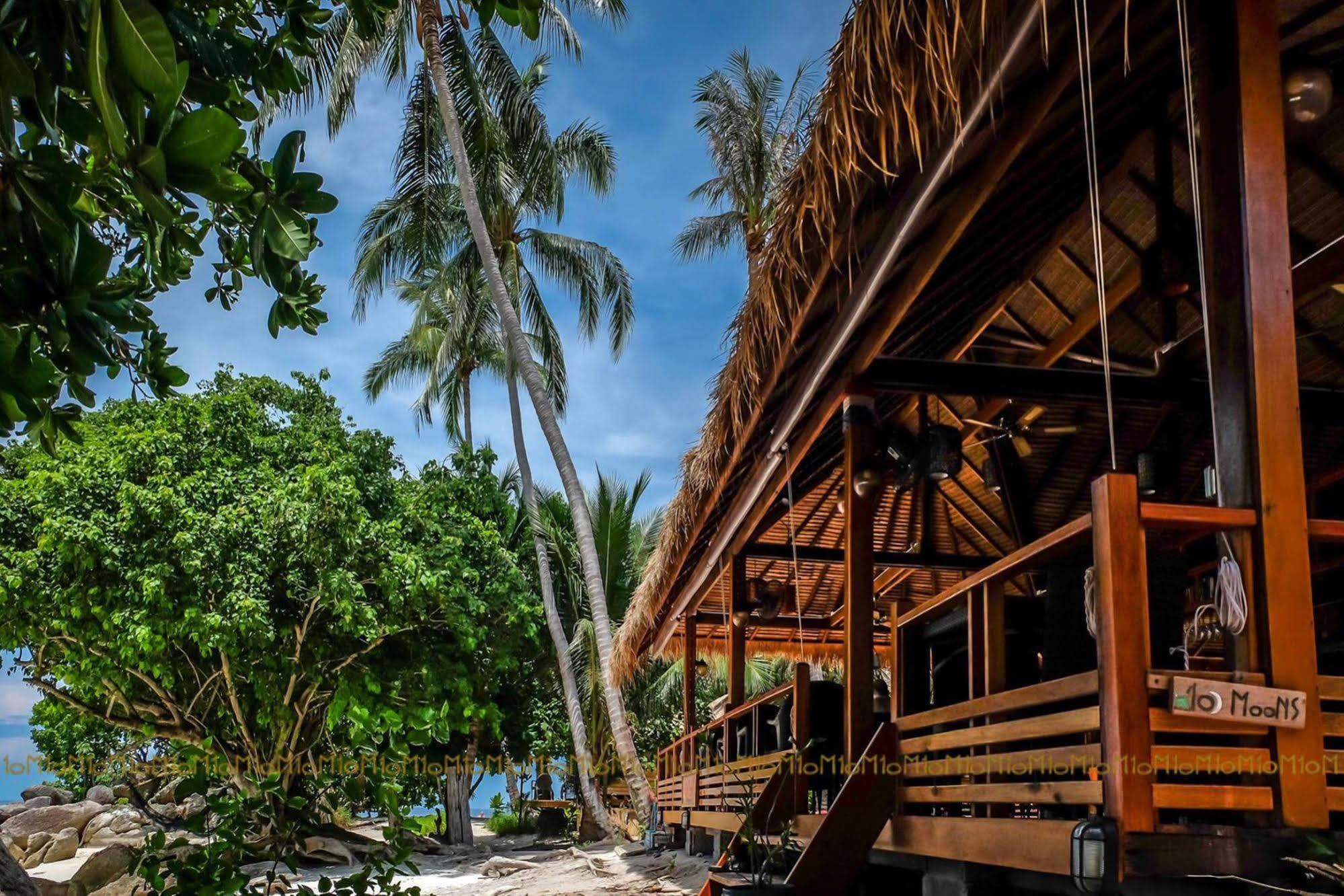 Ten Moons Lipe Resort Exterior foto