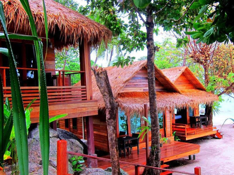 Ten Moons Lipe Resort Exterior foto